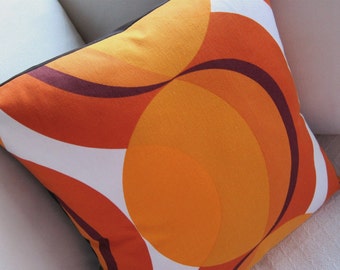 Retro Pillow Cover Burnt Orange - 1960s Boho Mod - Orange Circles - Vintage Fabric-- Shown with 18" x 18" insert - Many Sizes Available