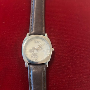 Vintage Disney Mickey Mouse Watch