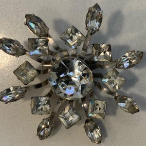 Vintage Rhinestone Brooch