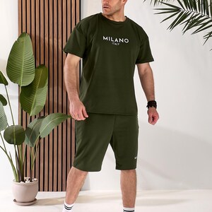 Stylish Men’s Khaki Summer Tracksuit, Lightweight 2-Piece Set with T-Shirt and Shorts for Men, Casual Plus Size Outfit for Warm Weather