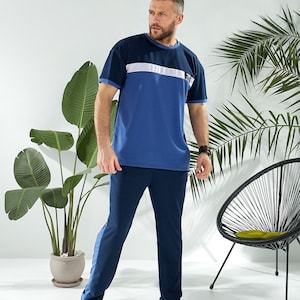 Lightweight Men’s Two-Piece Casual Tracksuit, Light Blue Short Sleeve Shirt & Elastic Waist Pants Set, Comfortable Summer Outfit for Men
