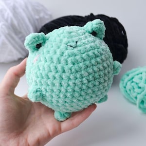 Froggy Crochet Pattern - Easy Beginner - soft frog crochet - Small Amigurumi Frog Plushie Digital PDF Download