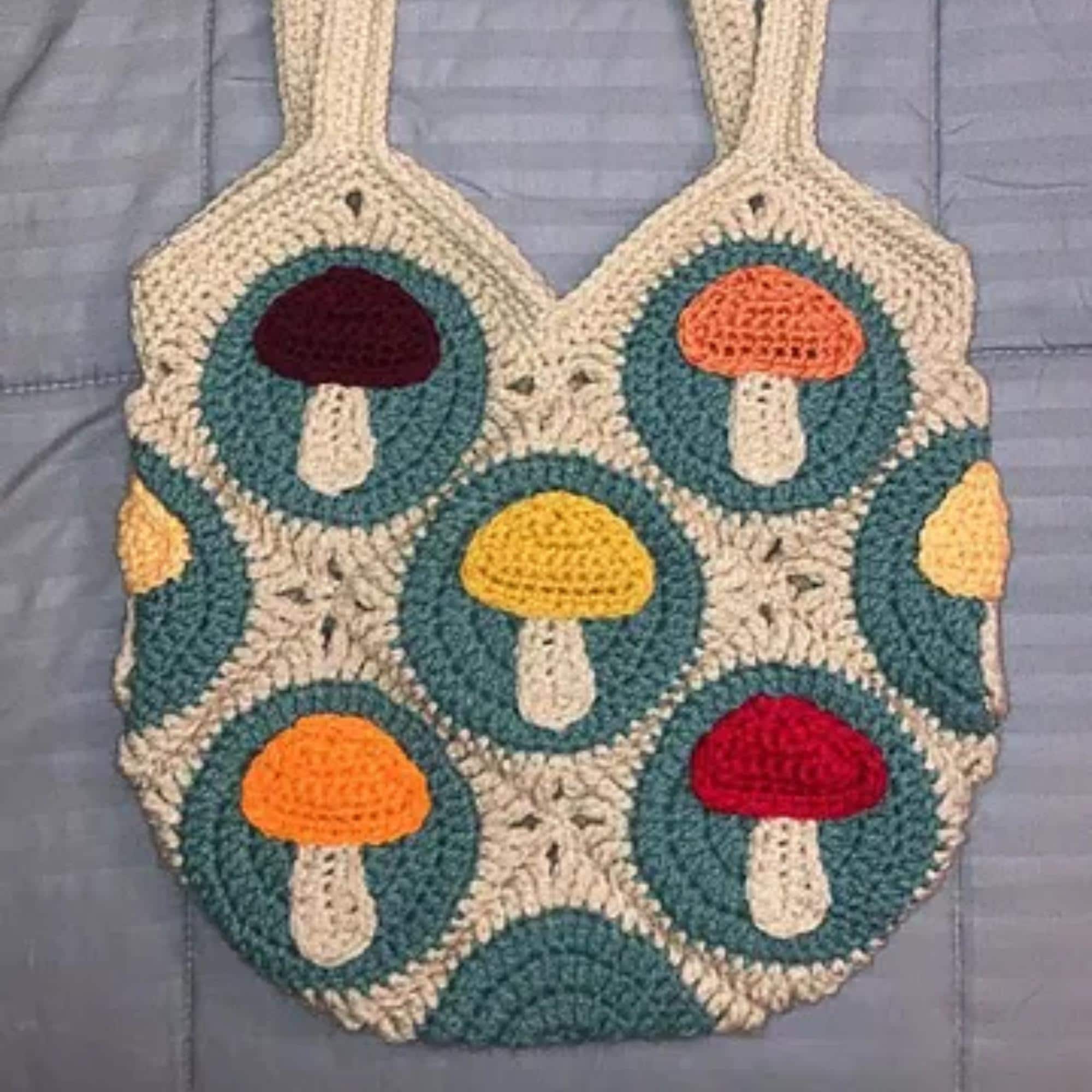14 Mushroom Bag Crochet Patterns for Whimsical Cottagecore Style 11 Easy Mushroom Tote Bag Crochet