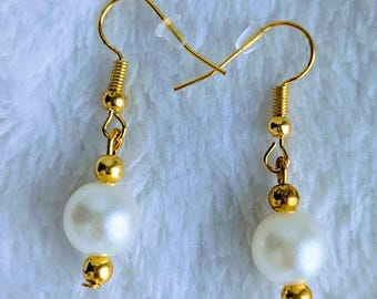 Pearl beaded earrings in 5 styles