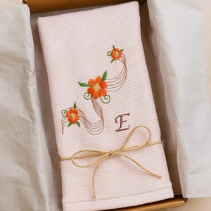 Custom Embroidered Hand/Bath Towels, Custom Towel, Embroidered Towels, Bride and Groom gift, Towel Embroidery, Towel Gifts for Coworker