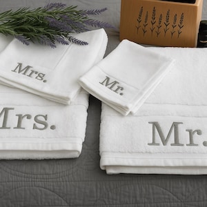 Personalized Embroidered Washcloth: White Terry Cotton Towel
