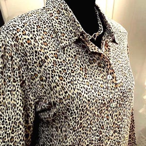 Vintage 80s Lord & Taylor Leopard Print Silk Blouse - Size 12