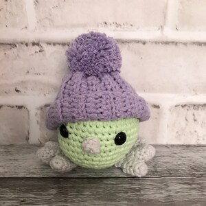 Little Nestling - Green with choice of hat