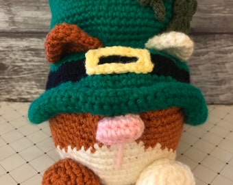 Patrick the Irish Cat Gnome - Rust/White - Wearing a St Patrick's Day Hat