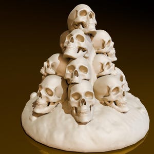 Puede incluir: Una pila de cráneos humanos de cerámica blanca dispuestos en forma de pirámide sobre una base blanca. Los cráneos están todos mirando hacia adelante con sus cuencas de los ojos visibles.