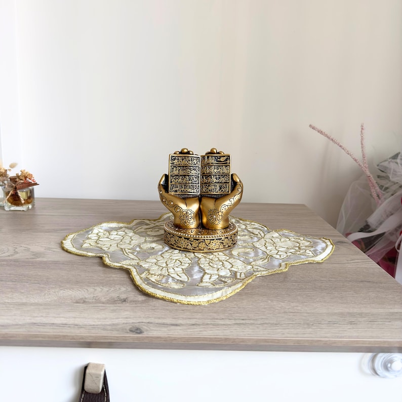 Ayatul Kursi Written Praying Hand Shape Figurine, Statue for Islamic Table Centerpiece, Muslim Home Decoration | Islamic Table Decor image 6