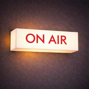 Custom Light Box Signs, Vintage LED Studio Warning Light for Recording, Podcast, YouTube, Live Streaming