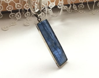 Kyanite necklace, large vintage Kyanite, sterling silver Kyanite pendant, rectangle kyanite, liquid silver chain, boho estate jewelry ooak