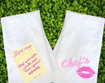 Chef’s Kiss Kitchen Towel, Funny Kitchen Towel, Hostess Gift, Pink Kitchen Decor, Home Chef Gift, Coquette Kitchen Towel