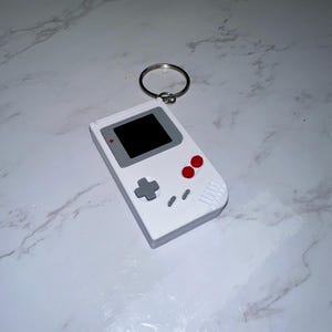 Classic Gameboy keychain (retro gaming apparel)