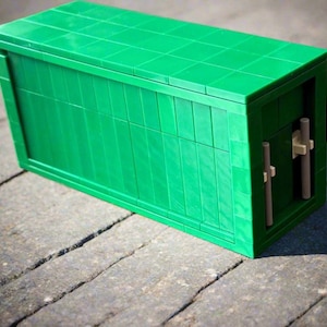 Mini Ziegel Versandbehälter | 5.5 ”LEGO-Kompatible Transportkiste | Handgefertigtes Vitrinenmodell | Schreibtisch Dekor