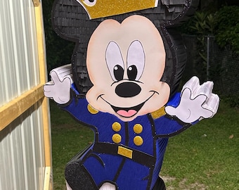 Mickey Piñata
