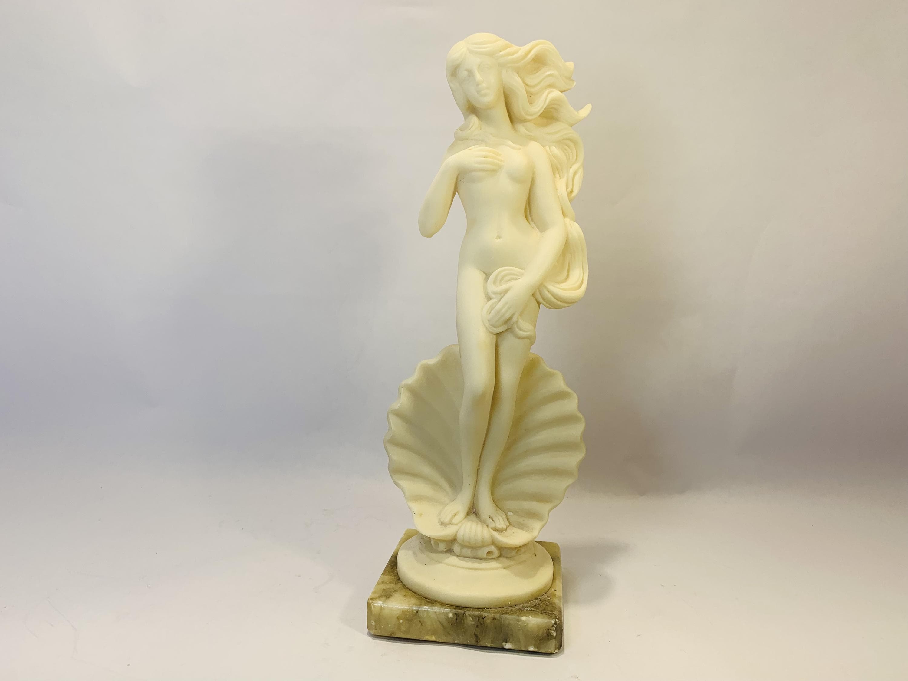 i47　美品　良品　StoneLite Prof BESSI  裸婦像 イタリア彫刻 Italian Studio Prof. Giuseppe Bessi Nude Woman Sculpture sold at