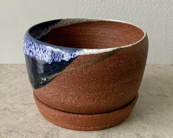 Eleuthera Ocean - Terracotta planter pot with drainage plate Blue Gold