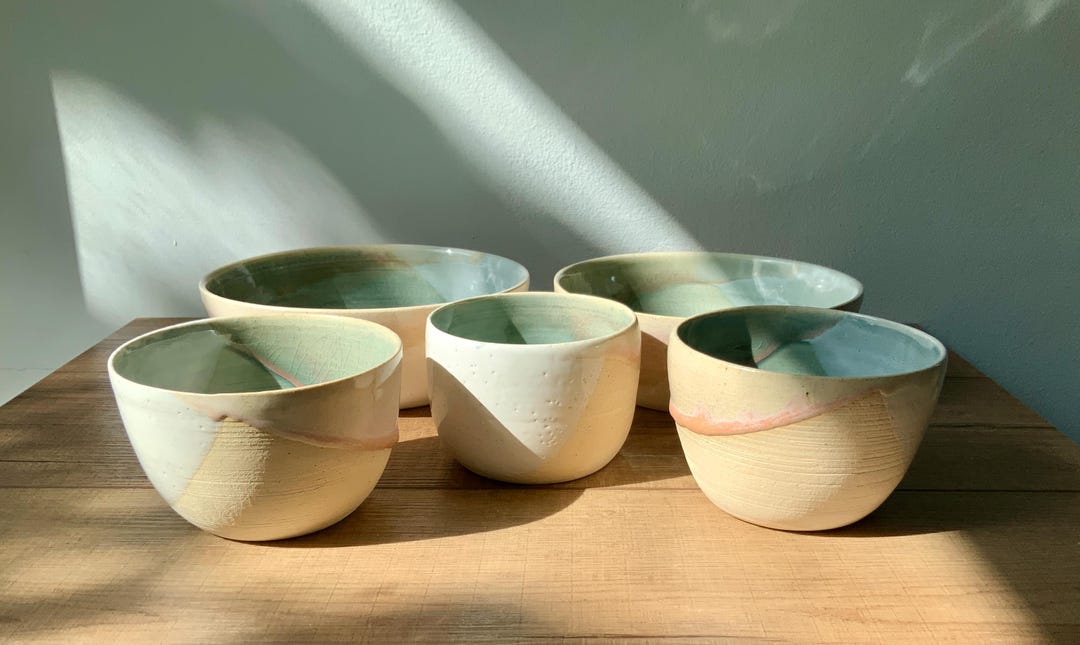 手作り陶器食器セット - 青磁セージグリーンのマグカップ、カップ