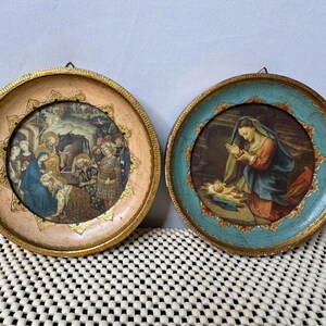 Pair - Vintage Religious wall plates - Madonna and Child / Nativity scene 4.5" diameter