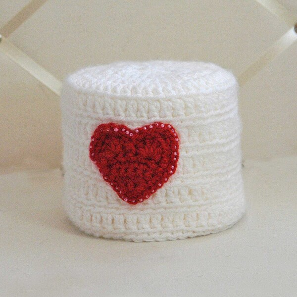 Primitive Heart Toilet Paper Cover Cowgirl Country Decor, Rustic Beaded Crochet Bathroom Cozy, Modern Farmhouse Spare Roll Holder, Mom Gift