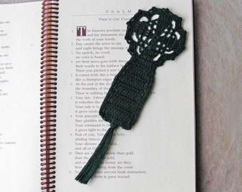 Irish Celtic Cross Crochet Bookmark Lace Tasseled Bookmark for Holy Bible, Green, Prayer Book Marker Christian Religious Faith Spritual Gift