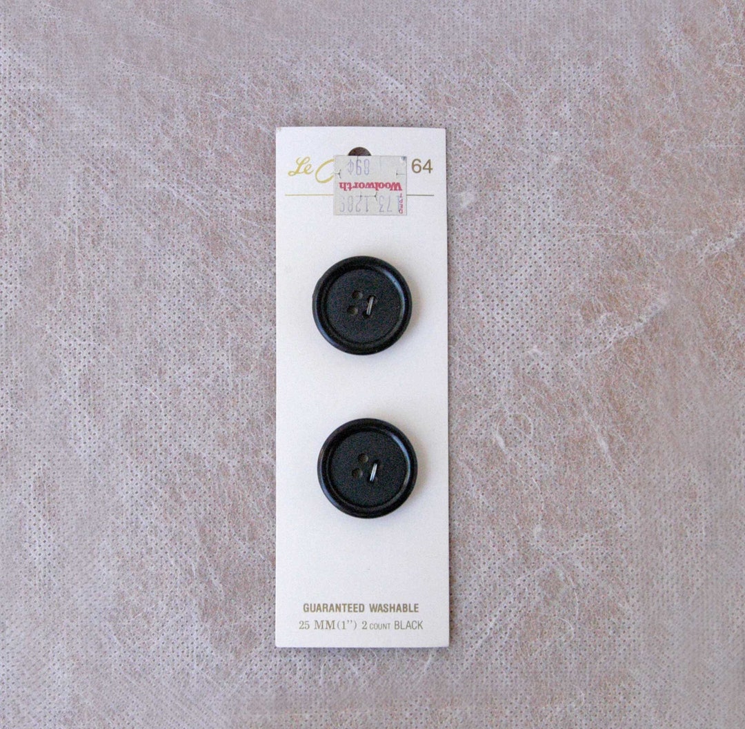 Le Chic Button Card Made in Italy Two Black Buttons, 1 Inch Wide ...