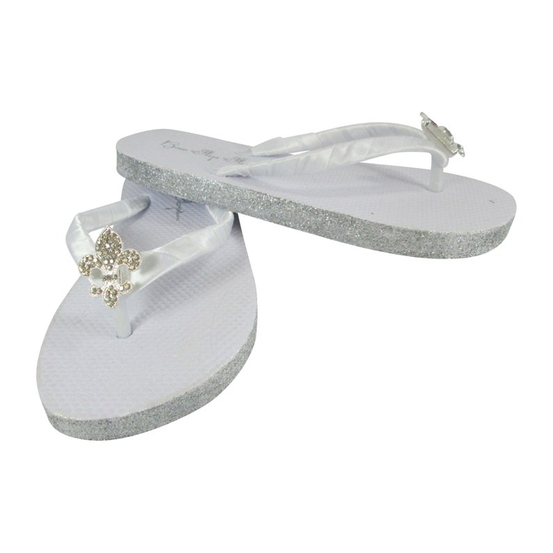 fleur de lis flip flops