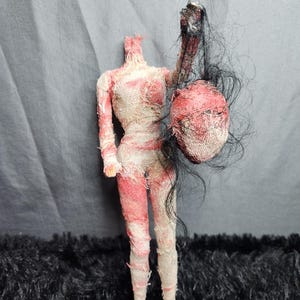 Creepy horror doll Headless Herra