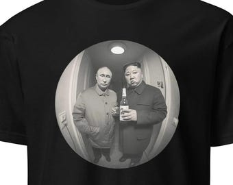 Presidents in hallway T-shirt, Vladimir Putin and Kim Jong Un at your door shirt, funny meme peephole dark offensive humor tshirt