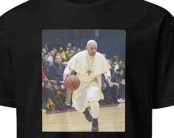 The pope basketbal tshirt (EU), funny meme shirt, offensive dark humor, pope fracis basketballing dribbling