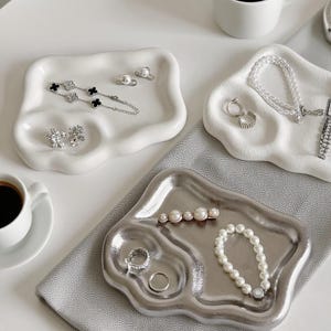 Ceramic Jewelry Tray Trinket Dish, Irregular Cloud Tray, Ring Holder Dish,Cute Jewelry Plate Bowl Room Decor Aesthetic