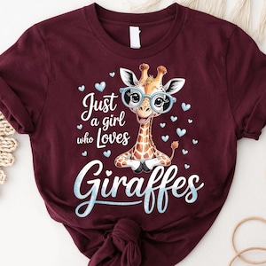 Just a Girl Who Loves Giraffes Shirt – Cute Animal Lover Tee – Cartoon Giraffe Graphic Shirt – Wildlife Zoo Gift for Girls and Women