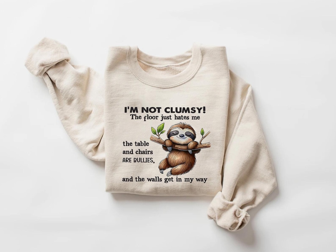 レインボーナマケモノTシャツ：女性用おもしろ動物グラフィックTシャツ