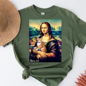 Mona Cat Shirt – Funny Art Parody T-Shirt – Cat Lover Gift – Classic Painting with Cat Tee – Cute Vintage Style Kitty Graphic Top