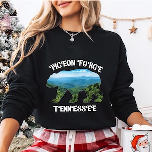 Pigeon Forge Tennessee Shirt – Smoky Mountains Bear Tee – Vintage Nature T-Shirt – Great Smoky Mountains Gift – Outdoor Hiking Top