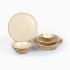 Mango Wood Dinner Plate 30 cm – Handmade Wooden Plate – Rustic Serving Tray – Eco-Friendly Natural Tableware for Snacks, Meals, or Decor
