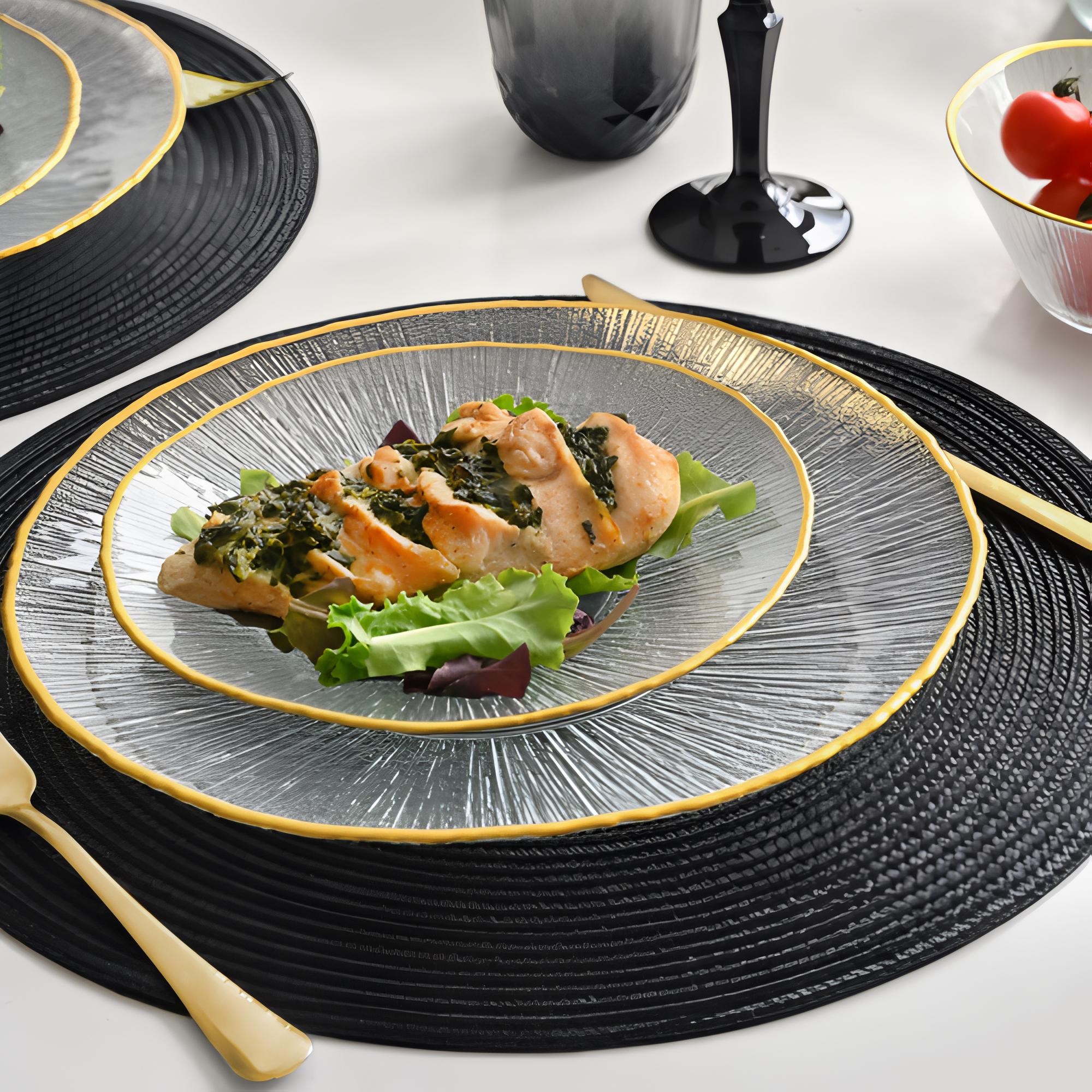 Vajilla moderna con borde dorado España