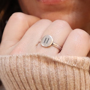 Pause Ring, Pause Symbol Ring, Silber, Gold, Rosegold Oberflächen, Bewusstsein für psychische Gesundheit, Yoga Ring