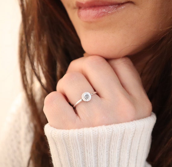 Pensando a te anello ti amo piccolo anello a cuore anello a bolle a cuore magro finitura argento sterling finitura oro 24K anello a fascia sottile Etsy Italia