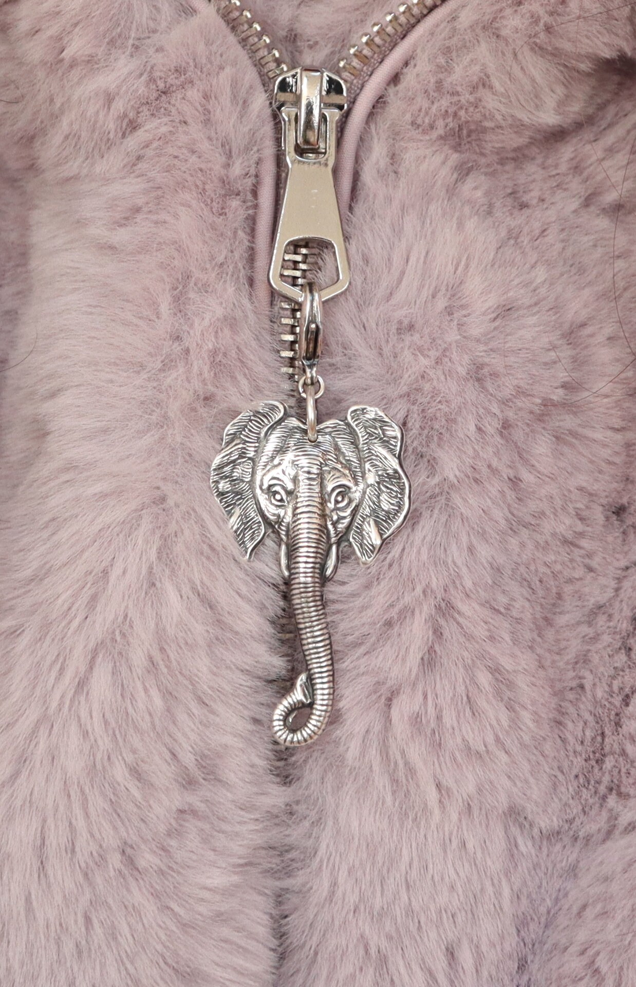 Zip-n-Pull Elephant Zipper Pull, Handbag Charm – Urban Drygoods, ltd
