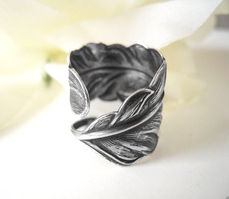 Ri Wanderlust Band Heart Ring Wrap around ring Adjustable silver ring Sterling Silver Feather Ring Gift for her Angel Wings Open Ring