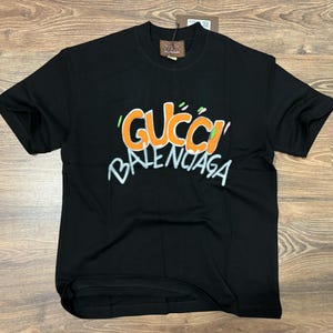 Oversized Black Graphic T-Shirt with Colorful Street-Style Print