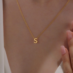 Collar con letra personalizada, colgante minimalista con inicial, collar personalizado, joyería delicada, collar con letra, collar personalizado, regalo para ella