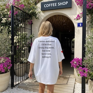 Personalisiertes T-shirt für Hunde mamas - Personalized Tee for Dog moms tee for Dog owner geschenk für Hundebesitzer tee for dog owners