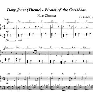 Puede incluir: Partitura musical para el tema de Davy Jones de la serie de películas Piratas del Caribe, compuesta por Hans Zimmer y arreglada por Ilaria Roberti. La música está escrita en notación estándar con una firma de compás de 4/4 y un tempo de 80 pulsaciones por minuto.