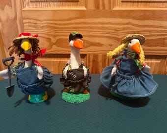 Desk Goose Farmer Outfits
