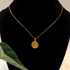 18k Gold Virgin Mary Pendant Necklace: Dainty Religious Medallion