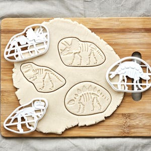 Dinosaur Fossil Cookie Cutter- T-rex, tyrannosaurus, triceratops, stegosaurus, fossil,  Jurassic, kids birthday party favours, baking, gift
